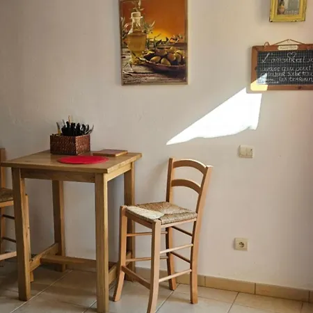 Ferienhaus Se Ressourcer Au Coeur Des Oliviers Piscine Calme Assure